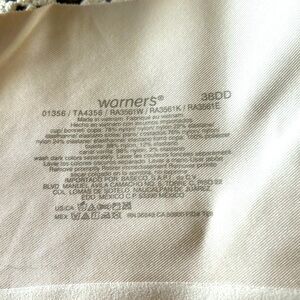 Warners 38DD double closure bra